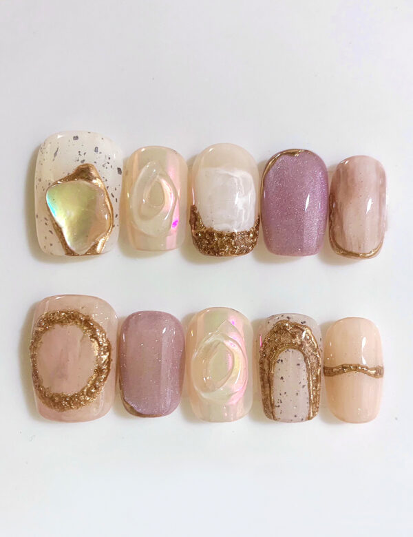 Romantic Pearl Dream Nails