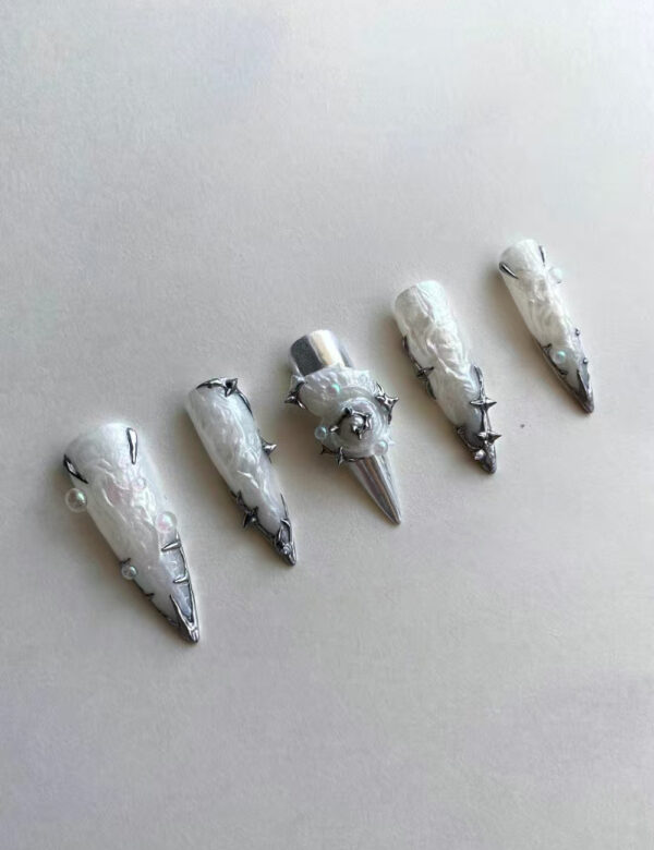 Punk Shell Nails - Image 2