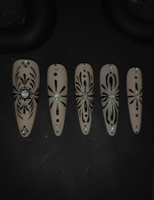 Elegant Black Crystal Pattern Nails