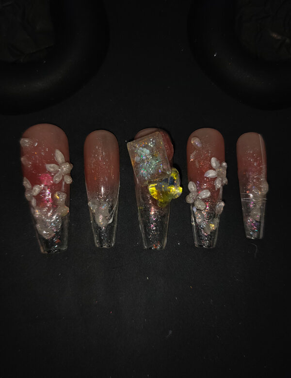 Floral Crystal Elegance Nails