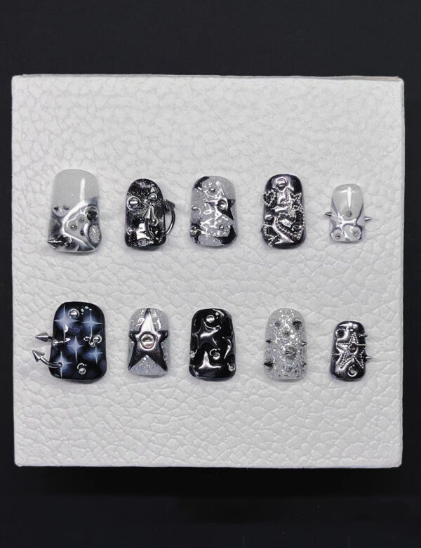 Rock Star Nails - Image 2