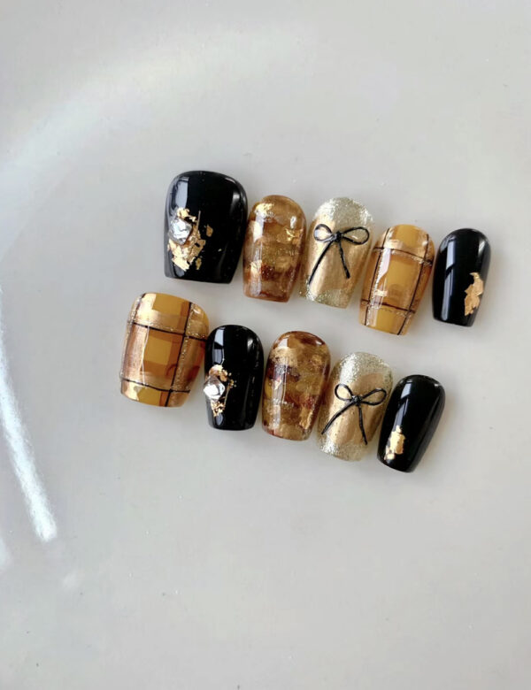 Black and Gold Radiance Nails